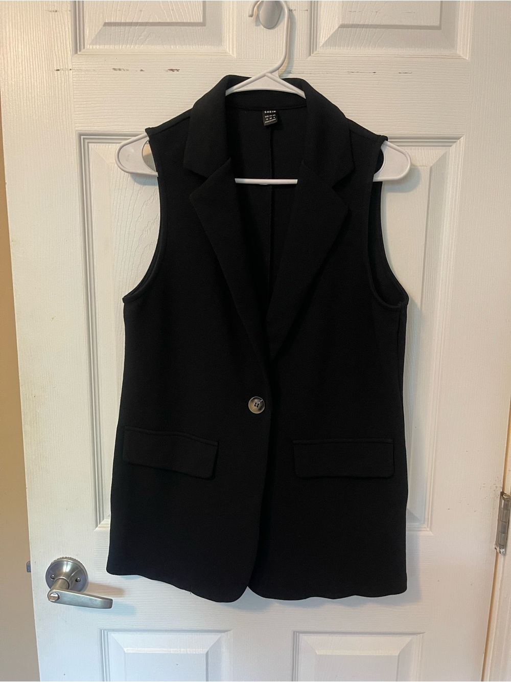 SHEIN Black Sleeveless Blazer Vest